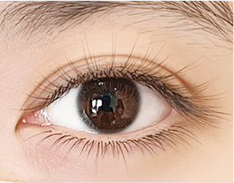 Close-up of a weightless, natural-looking lash extension set